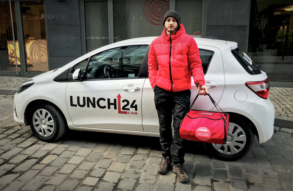 Lunch24.com, dostawa jedzenia w 45 min we Wrocławiu.