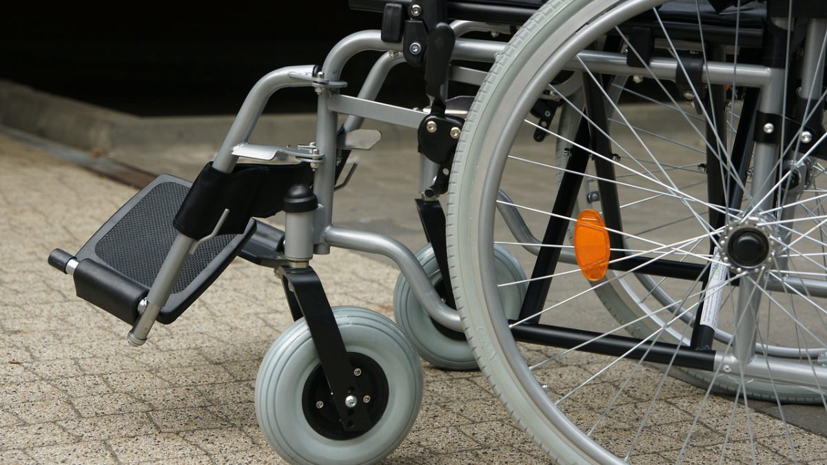 Miasto obniży krawężniki przy przejściach dla pieszych, aby ułatwić poruszanie się osobom niepełnosprawnym.