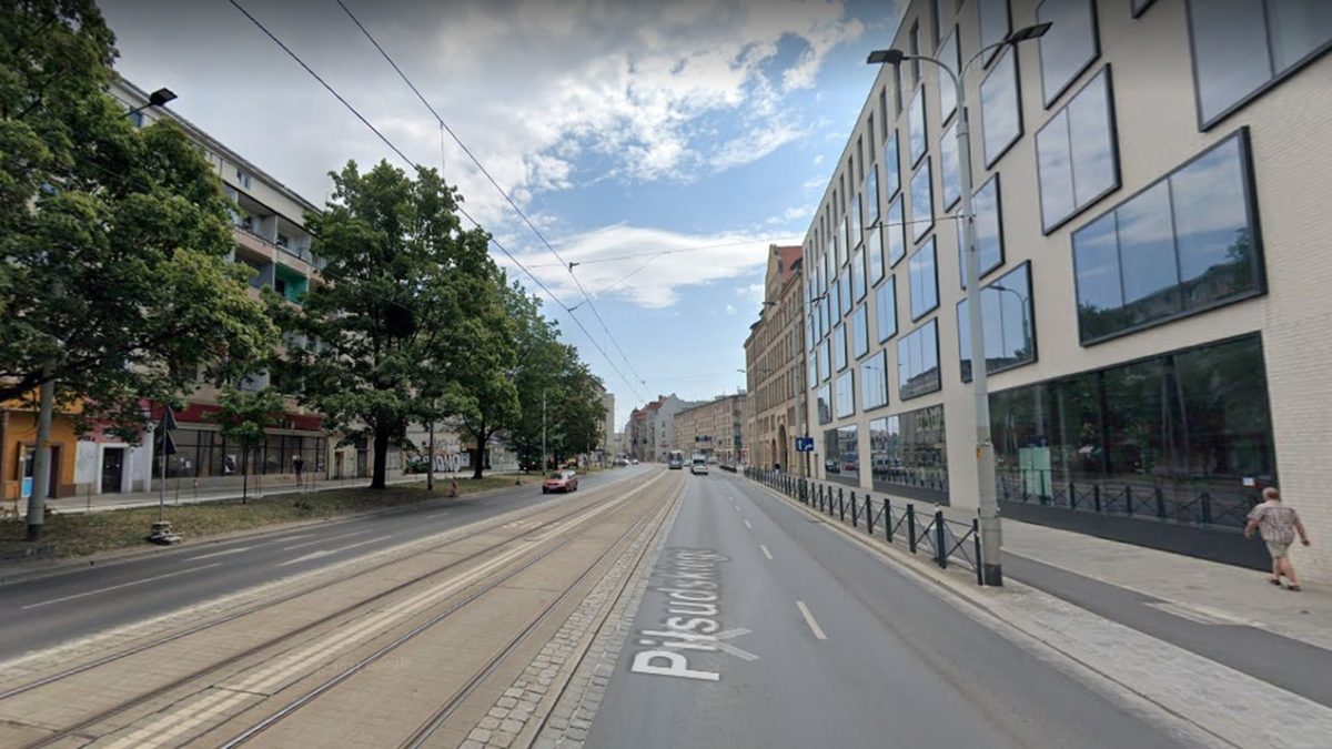 Naprawa toru tramwajowego w ciągu ulicy Piłsudskiego – zmiany w rozkładach MPK.