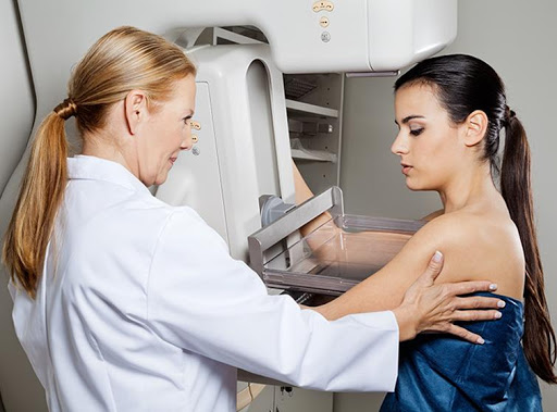 Skorzystaj z bezpłatnego badania mammograficznego w ramach profilaktyki zdrowotnej.