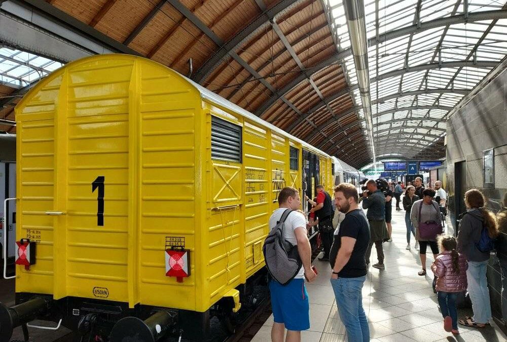 Zmiana rozkładów połączeń kolejowych. Koleje Dolnośląskie przywracają wagon rowerowy.