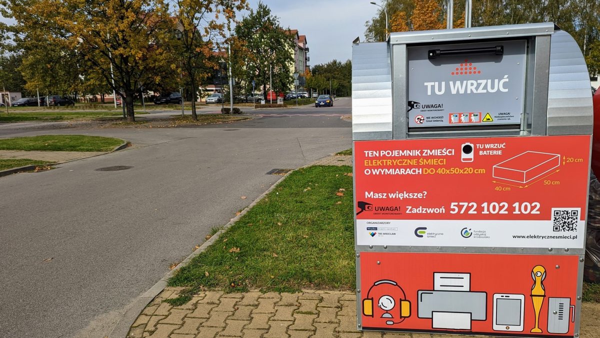 TBS Wrocław stawia pojemniki na odpady elektryczne. [LOKALIZACJE]