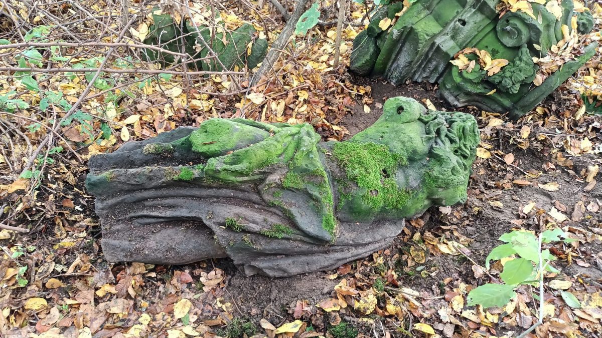 Niezwykłe odkrycie – zaginiona rzeźba Neptuna z pl. Nowy Targ ponownie we Wrocławiu.