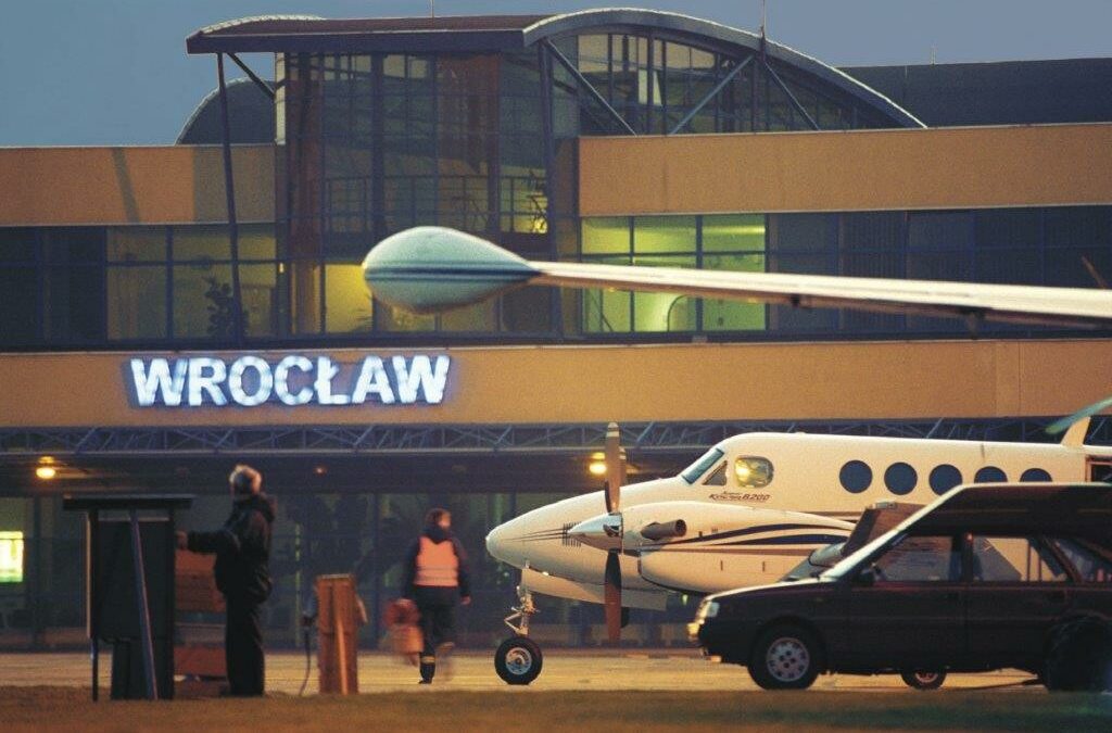 30 lat temu uruchomiono pierwsze międzynarodowe połączenie lotnicze z Wrocławia.