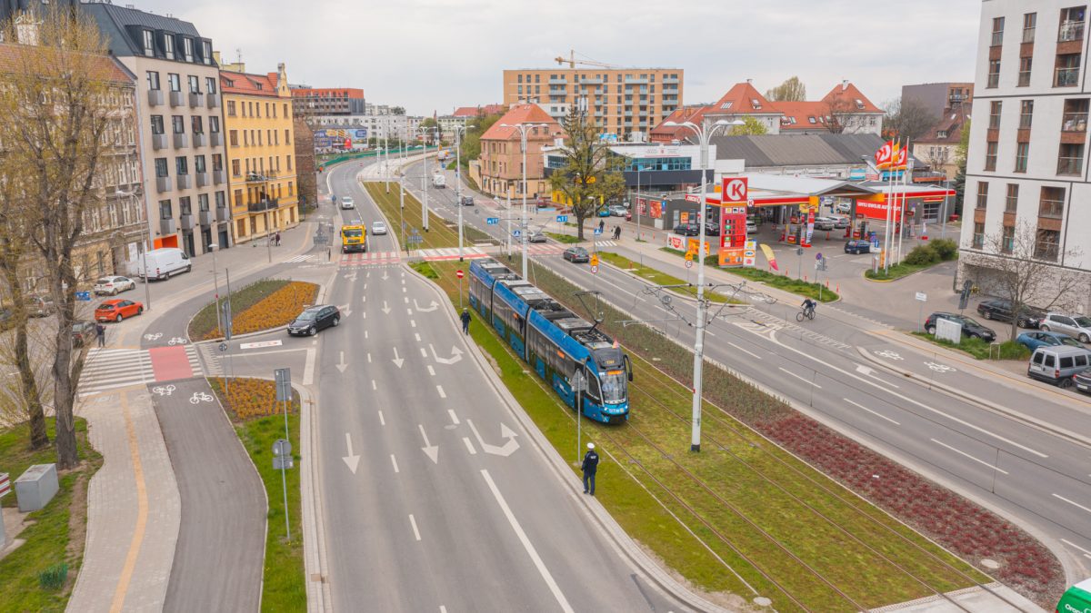 227 mln zł, 4,4 km torowiska i 9 par nowych przystanków, czyli tramwaj przez Popowice.