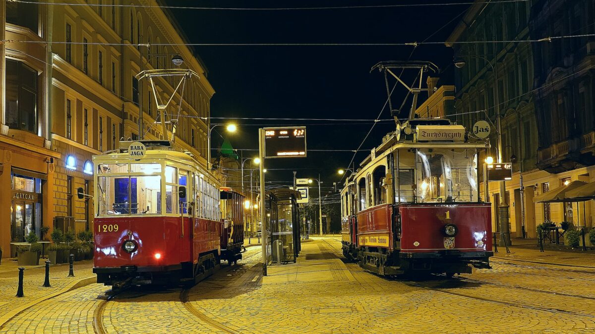 Minęło 20 lat od likwidacji nocnych tramwajów. Jubileuszowa Nocka Tramwajowa już w ten weekend.